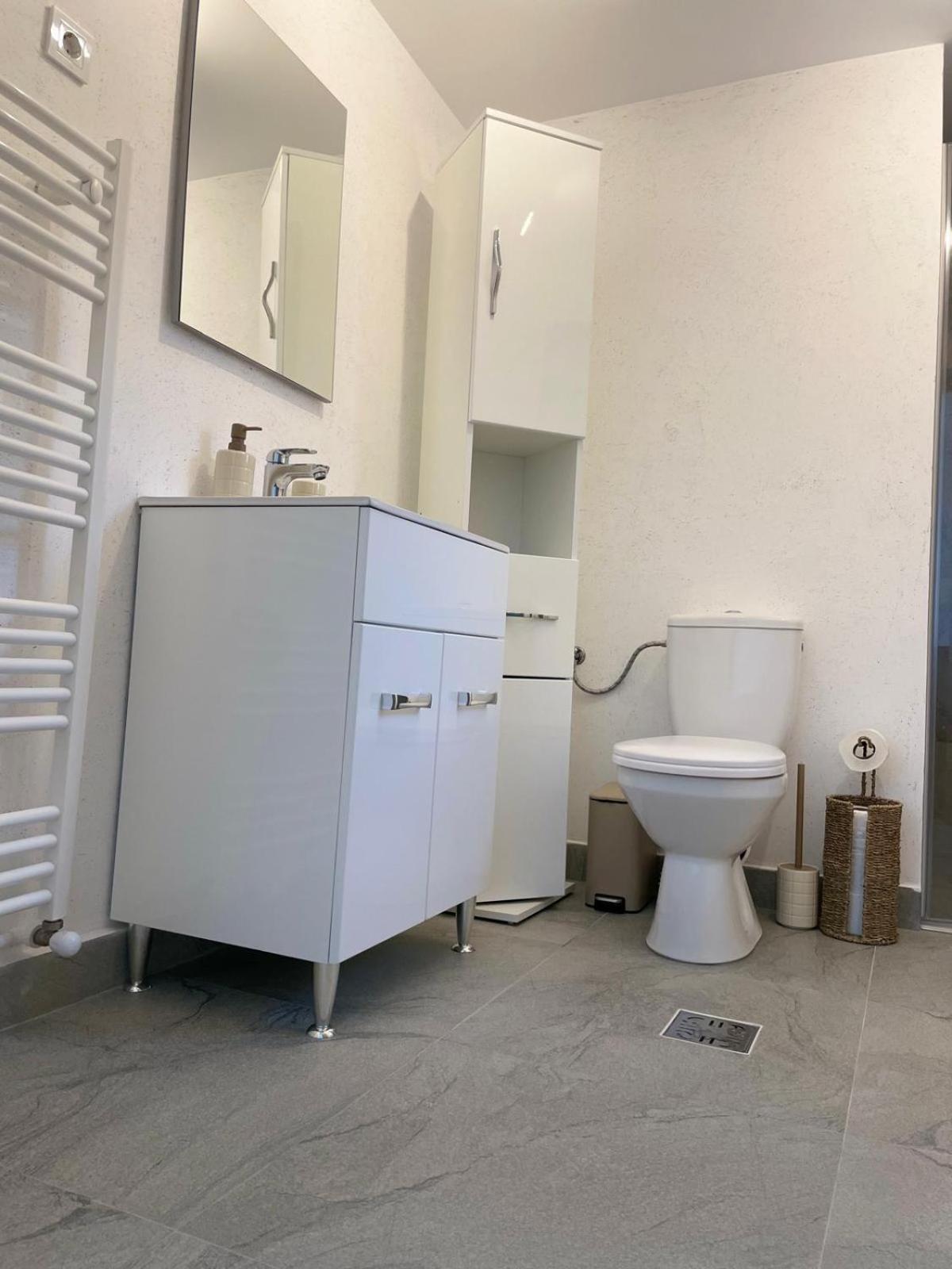 Aminah House Villa Констанца Екстериор снимка
