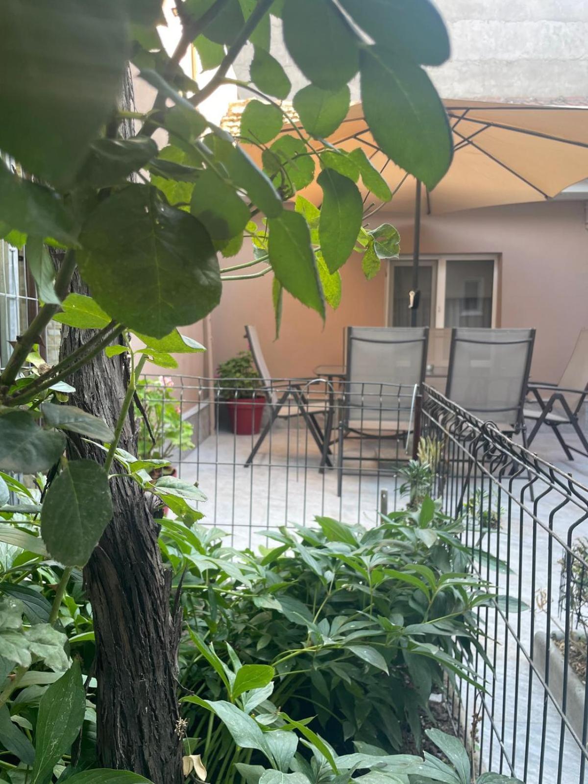 Aminah House Villa Констанца Екстериор снимка