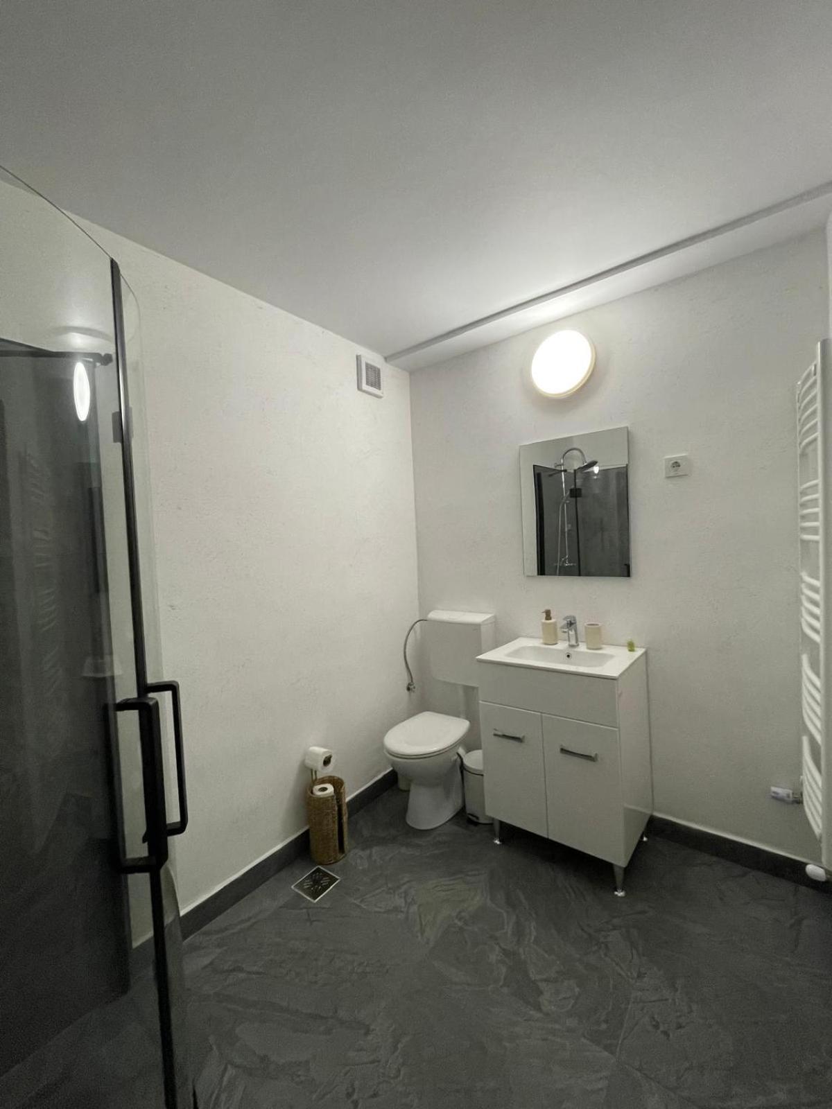 Aminah House Villa Констанца Екстериор снимка